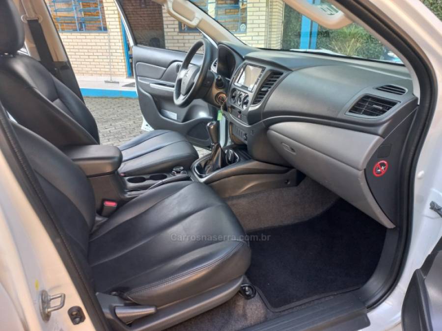 MITSUBISHI - L200 TRITON - 2018/2018 - Branca - R$ 125.000,00