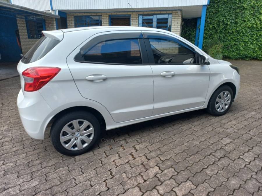 FORD - KA - 2018/2018 - Branca - R$ 43.990,00
