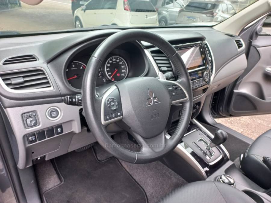 MITSUBISHI - L200 TRITON - 2018/2018 - Cinza - R$ 147.900,00