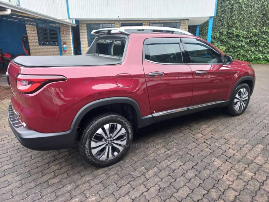 FIAT - TORO - 2022/2022 - Vermelha - R$ 145.990,00