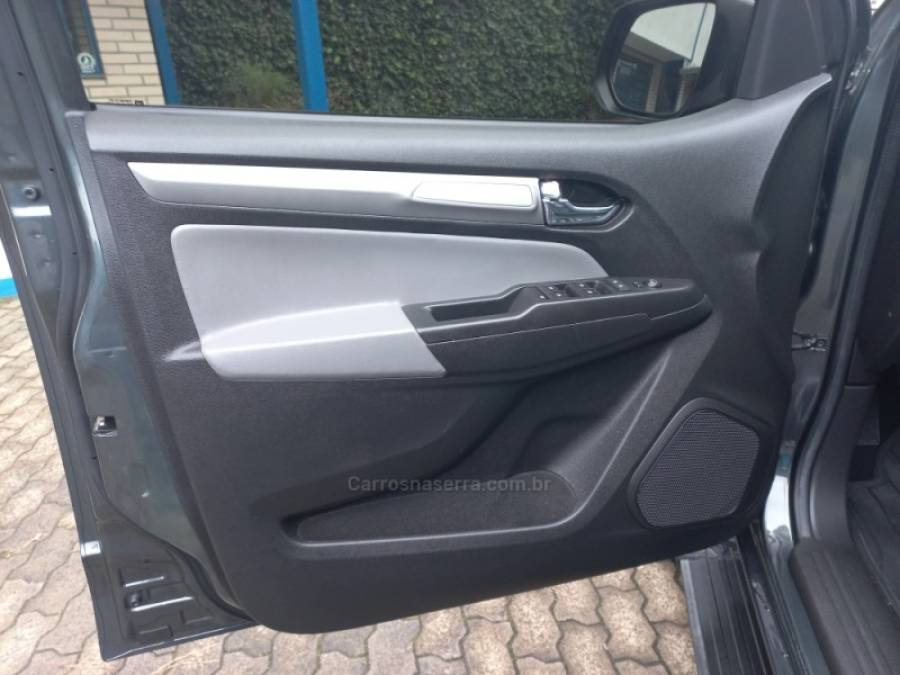 CHEVROLET - S10 - 2020/2020 - Cinza - R$ 145.990,00