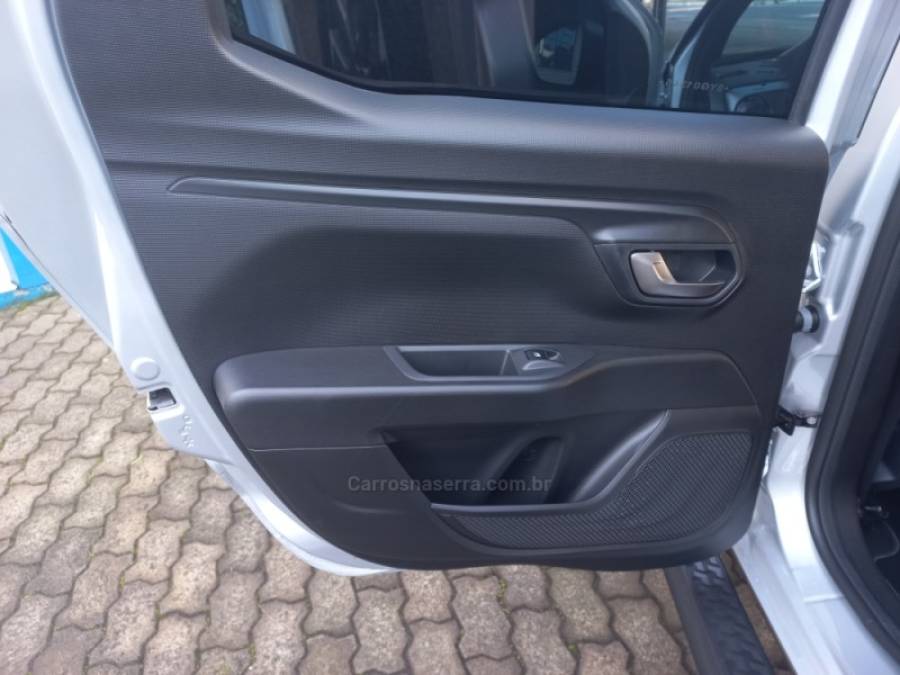 FIAT - STRADA - 2025/2025 - Prata - R$ 132.990,00