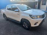 TOYOTA - HILUX - 2017/2017 - Branca - R$ 169.000,00
