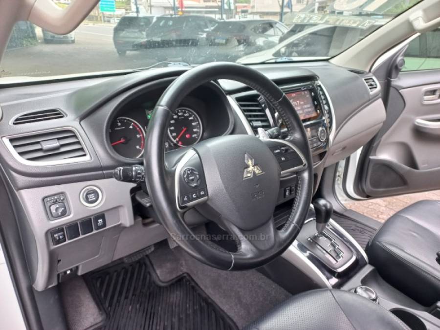 MITSUBISHI - L200 TRITON - 2018/2018 - Branca - R$ 145.000,00