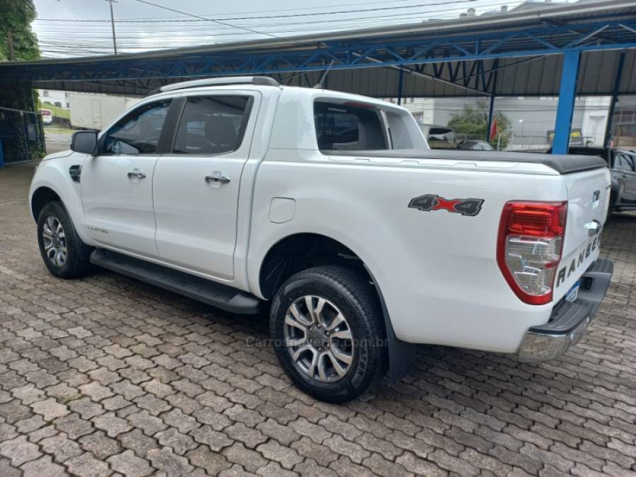 FORD - RANGER - 2021/2021 - Branca - R$ 176.000,00