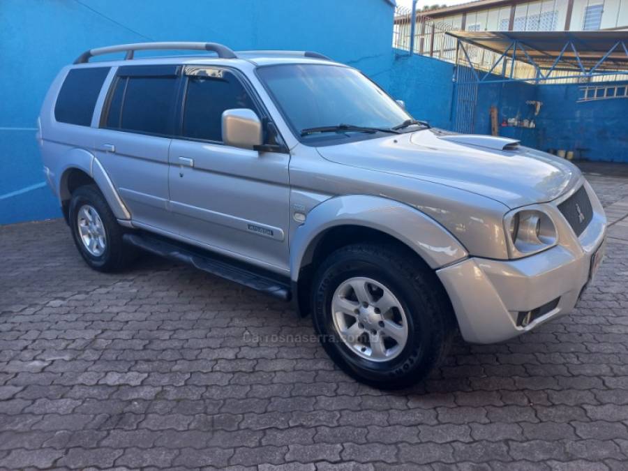 MITSUBISHI - PAJERO SPORT - 2009/2009 - Prata - R$ 62.000,00