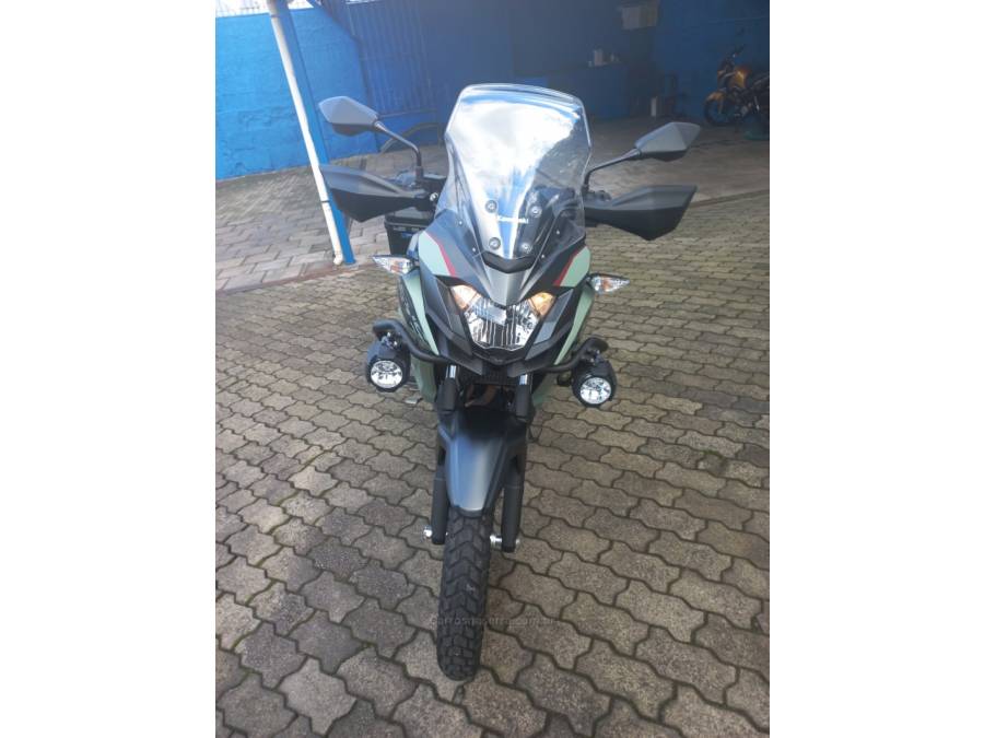 KAWASAKI - VERSYS 300X TOURER - 2023/2023 - Verde - R$ 35.500,00