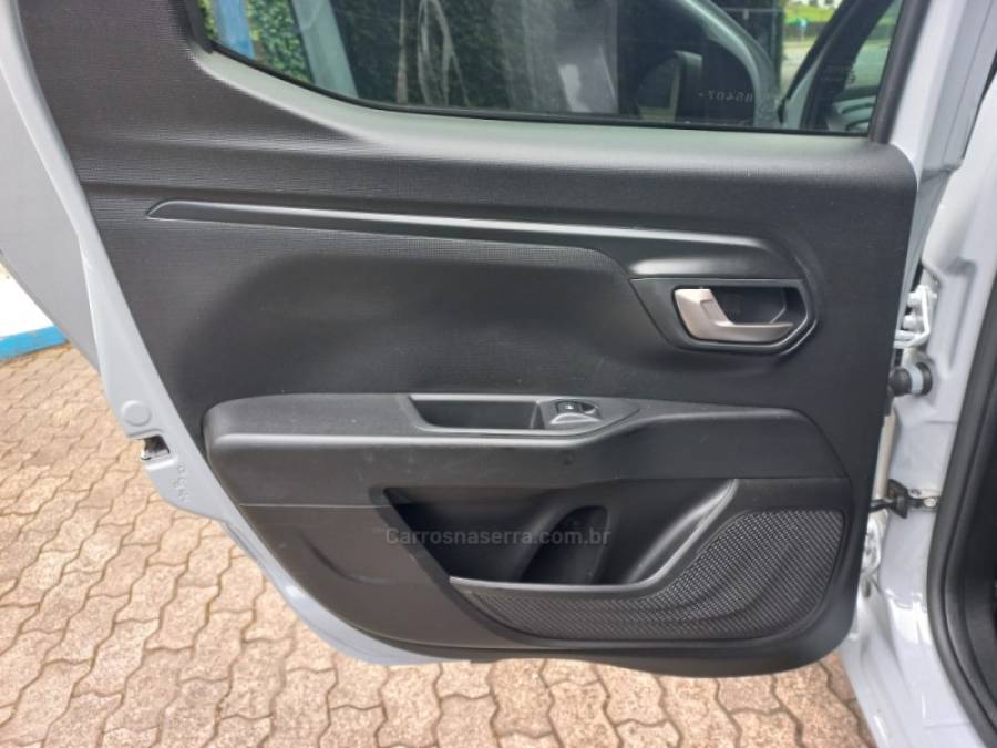 FIAT - STRADA - 2023/2023 - Cinza - R$ 115.990,00