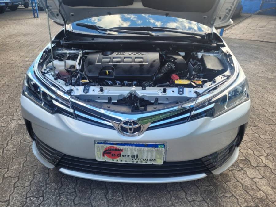 TOYOTA - COROLLA - 2019/2019 - Prata - R$ 106.900,00