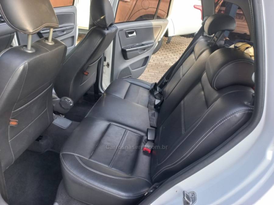 VOLKSWAGEN - SPACEFOX - 2018/2018 - Branca - R$ 57.500,00
