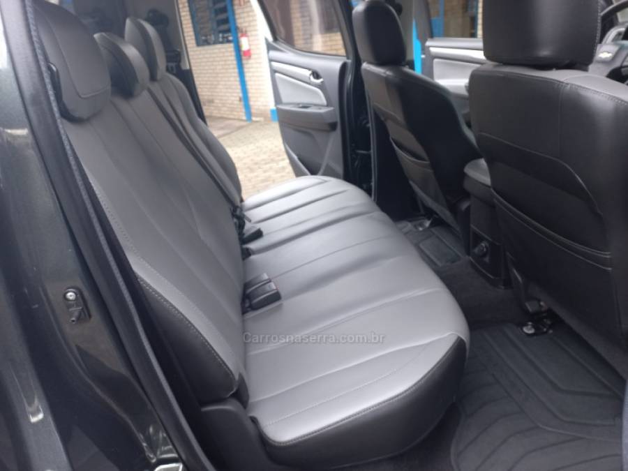CHEVROLET - S10 - 2020/2020 - Cinza - R$ 145.990,00