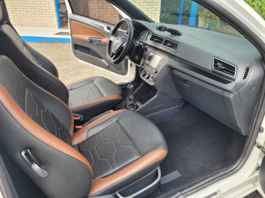 VOLKSWAGEN - SAVEIRO - 2019/2019 - Branca - R$ 85.900,00