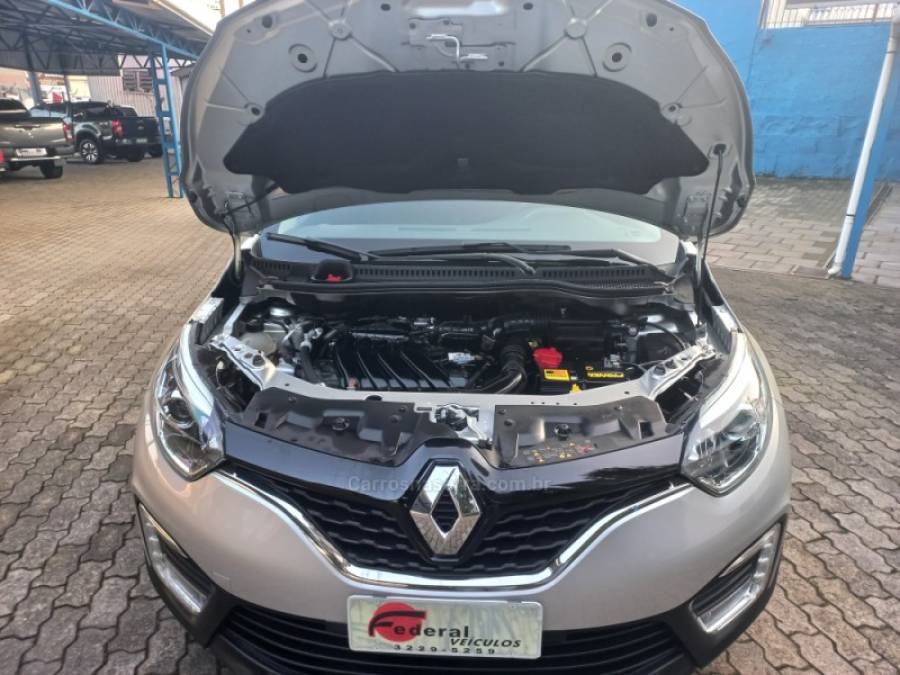 RENAULT - CAPTUR - 2018/2018 - Prata - R$ 71.500,00
