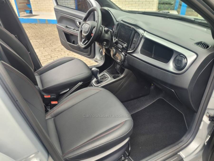 FIAT - STRADA - 2025/2025 - Prata - R$ 129.900,00