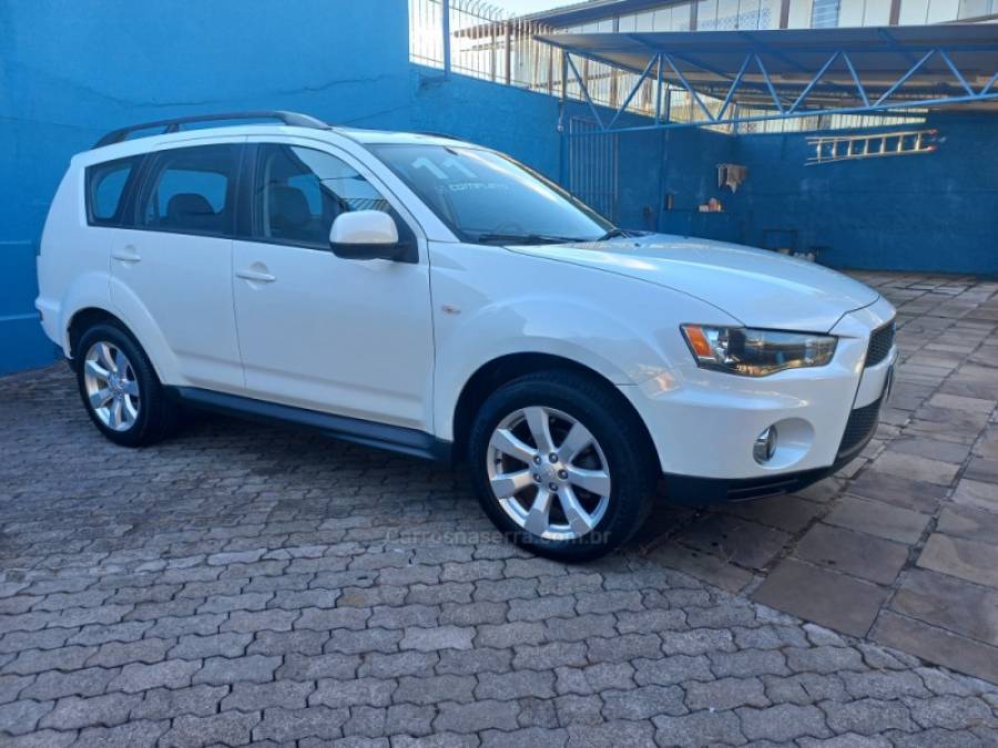 MITSUBISHI - OUTLANDER - 2011/2011 - Branca - R$ 64.000,00