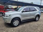 TOYOTA - HILUX SW4 - 2009/2009 - Prata - R$ 109.900,00