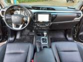 TOYOTA - HILUX - 2023/2023 - Cinza - R$ 265.990,00