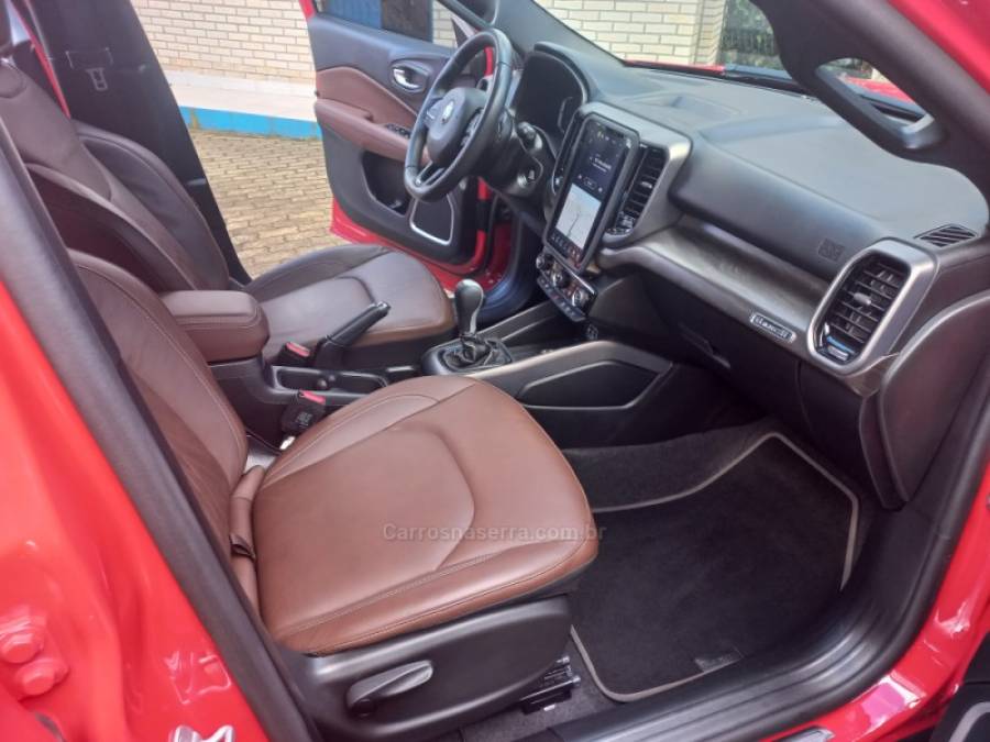 FIAT - TORO - 2022/2022 - Vermelha - R$ 139.900,00