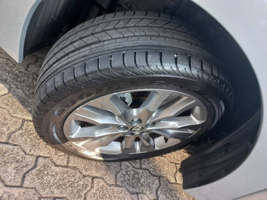 TOYOTA - COROLLA - 2019/2019 - Prata - R$ 106.990,00
