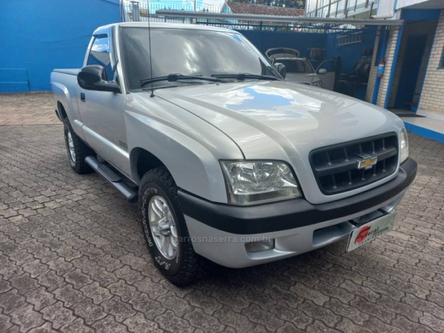 CHEVROLET - S10 - 2002/2003 - Prata - R$ 66.000,00