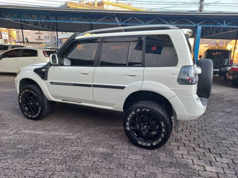 MITSUBISHI - PAJERO TR4 - 2011/2011 - Branca - R$ 58.990,00