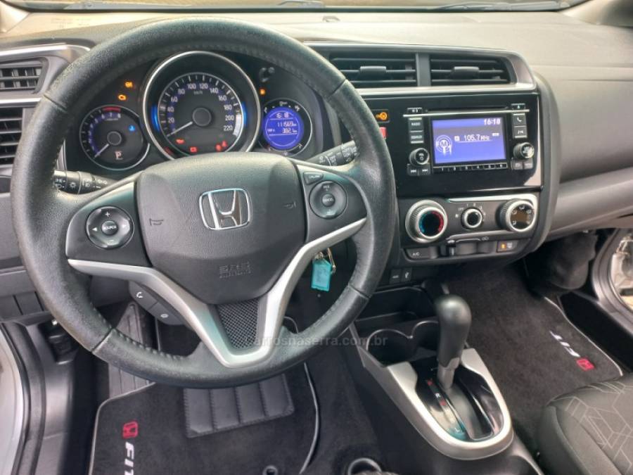 HONDA - FIT - 2016/2016 - Prata - R$ 67.500,00