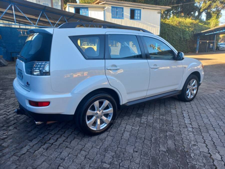 MITSUBISHI - OUTLANDER - 2011/2011 - Branca - R$ 64.000,00