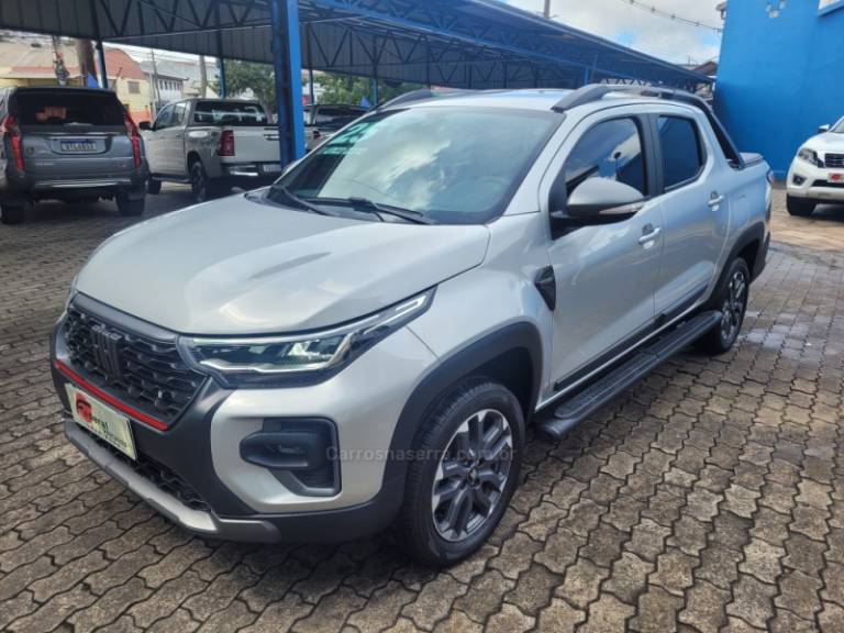 FIAT - STRADA - 2025/2025 - Prata - R$ 129.900,00