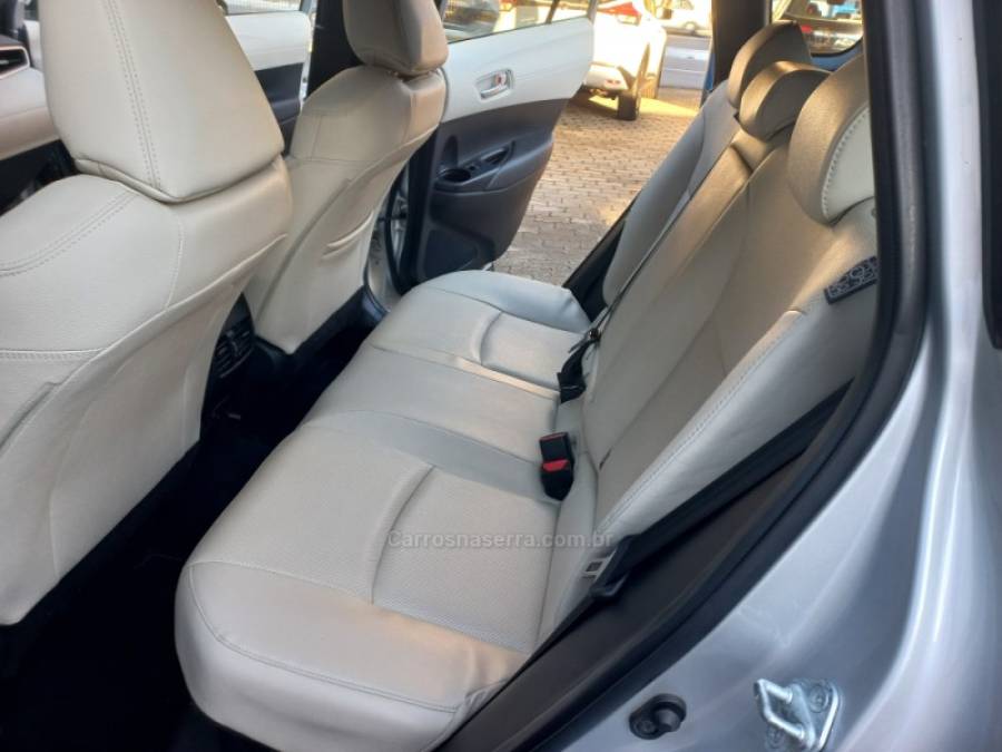 TOYOTA - COROLLA - 2022/2022 - Prata - R$ 150.990,00
