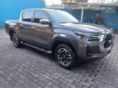 TOYOTA - HILUX - 2023/2023 - Cinza - R$ 265.990,00