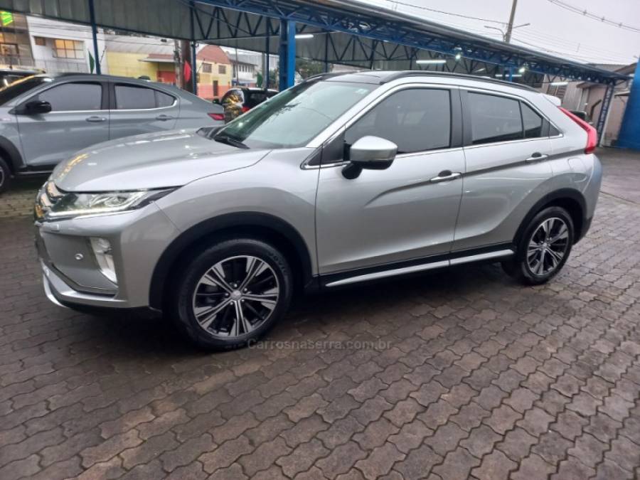 MITSUBISHI - ECLIPSE CROSS - 2019/2019 - Prata - R$ 119.990,00