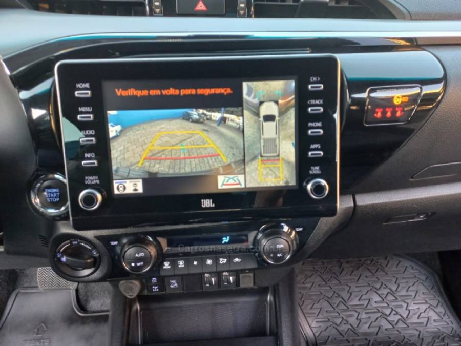 TOYOTA - HILUX - 2023/2023 - Cinza - R$ 265.000,00