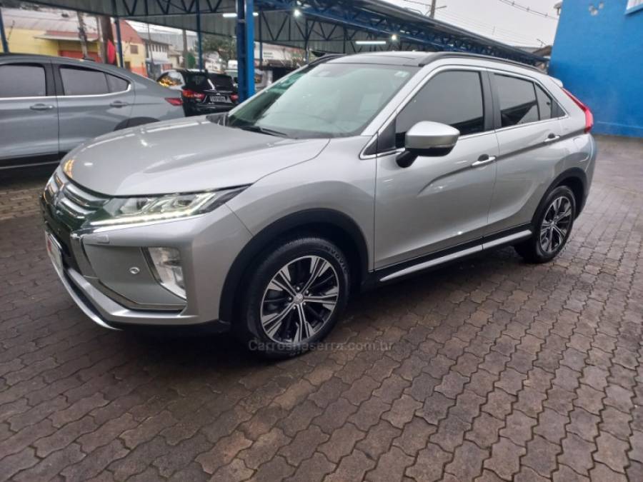 MITSUBISHI - ECLIPSE CROSS - 2019/2019 - Prata - R$ 121.990,00