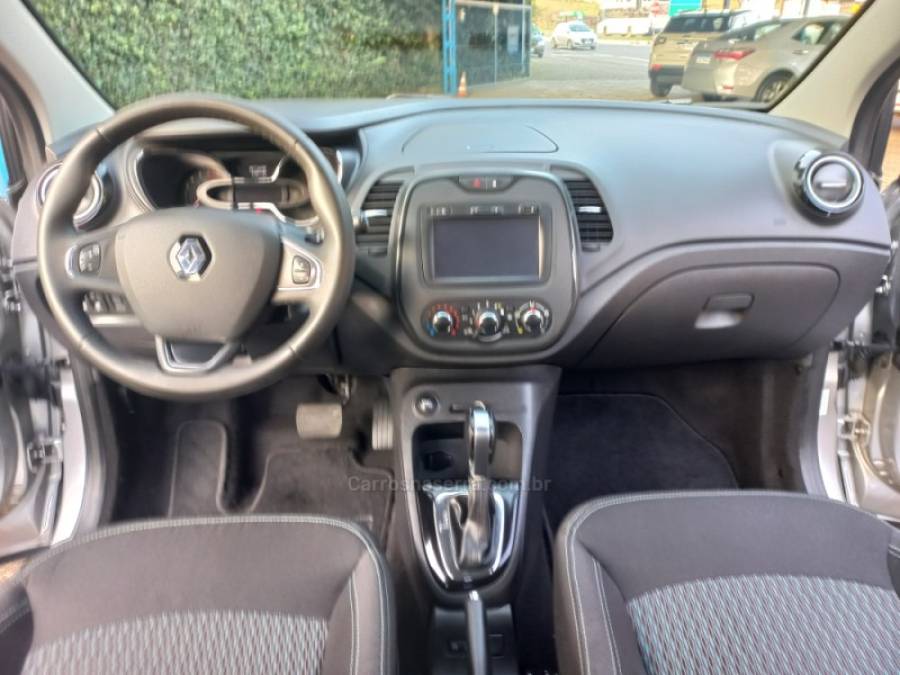 RENAULT - CAPTUR - 2018/2018 - Prata - R$ 71.500,00