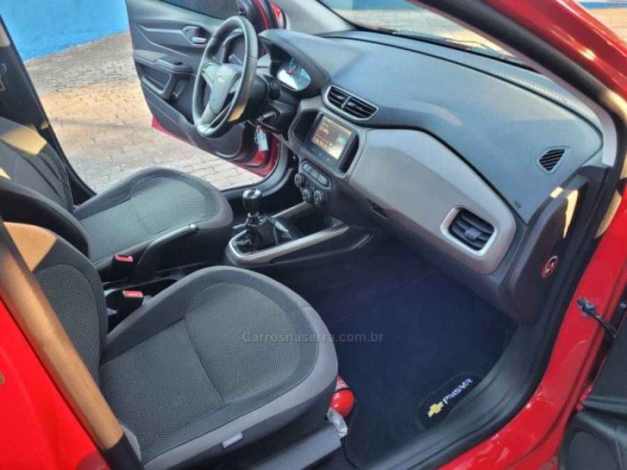CHEVROLET - PRISMA - 2016/2016 - Vermelha - R$ 55.000,00
