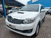 TOYOTA - HILUX SW4 - 2015/2015 - Branca - R$ 149.990,00