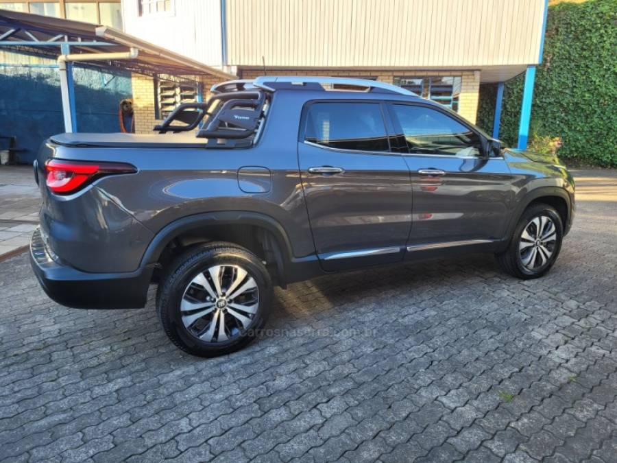FIAT - TORO - 2025/2025 - Cinza - R$ 152.990,00