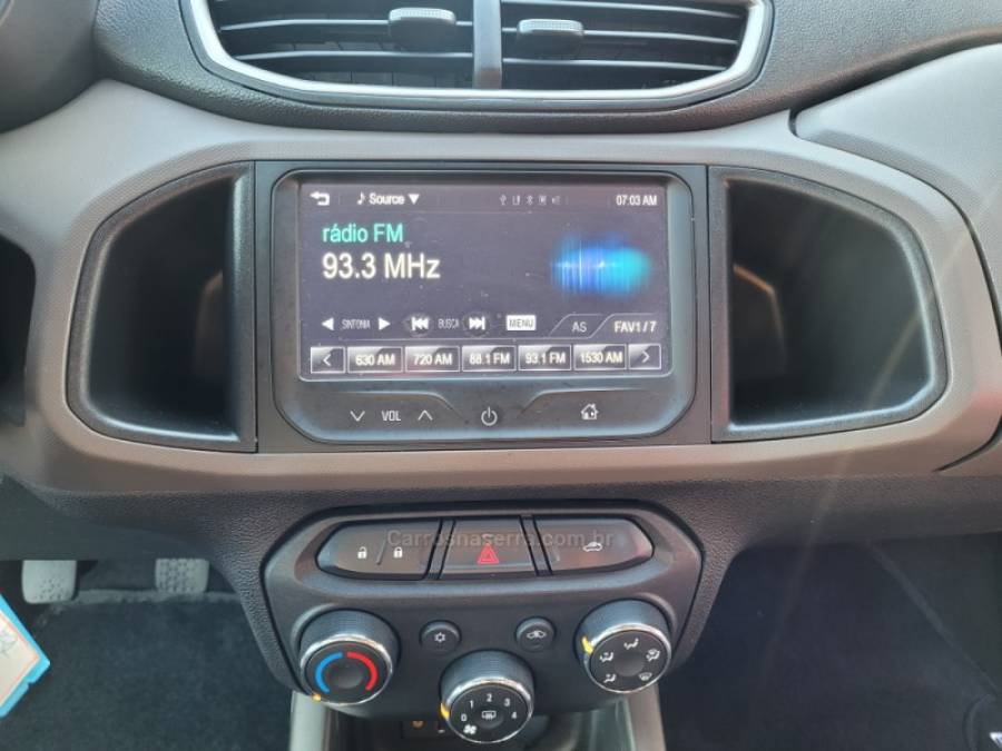 CHEVROLET - PRISMA - 2016/2016 - Vermelha - R$ 55.000,00