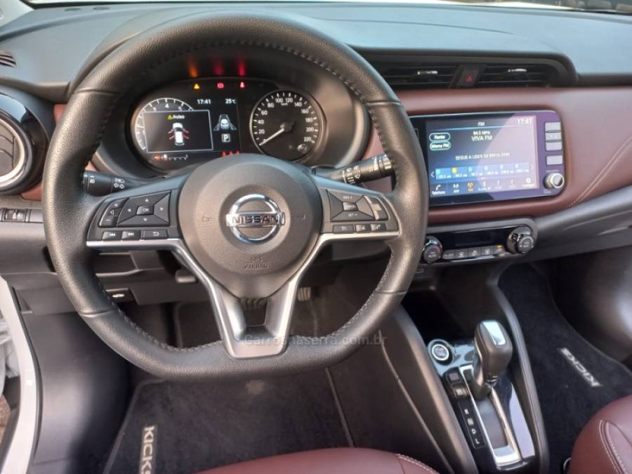 NISSAN - KICKS - 2022/2022 - Branca - R$ 99.900,00
