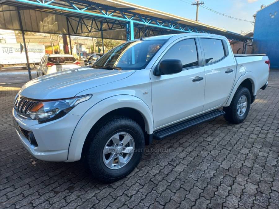 MITSUBISHI - L200 TRITON - 2018/2018 - Branca - R$ 125.000,00