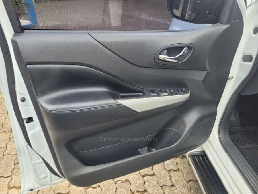 NISSAN - FRONTIER - 2021/2021 - Branca - Sob Consulta