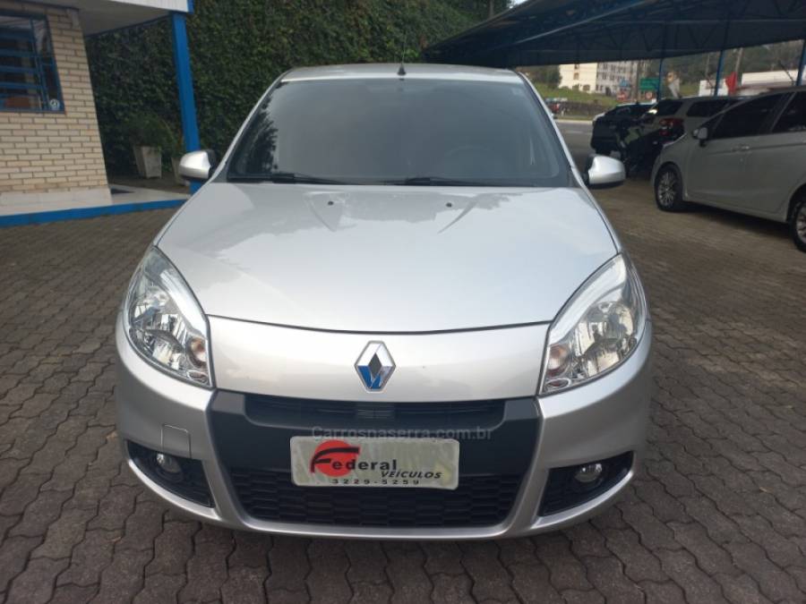 RENAULT - SANDERO - 2013/2013 - Prata - R$ 33.900,00