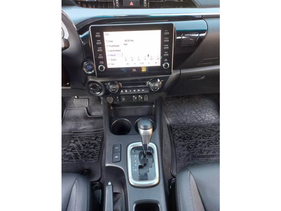 TOYOTA - HILUX - 2023/2023 - Cinza - R$ 265.000,00