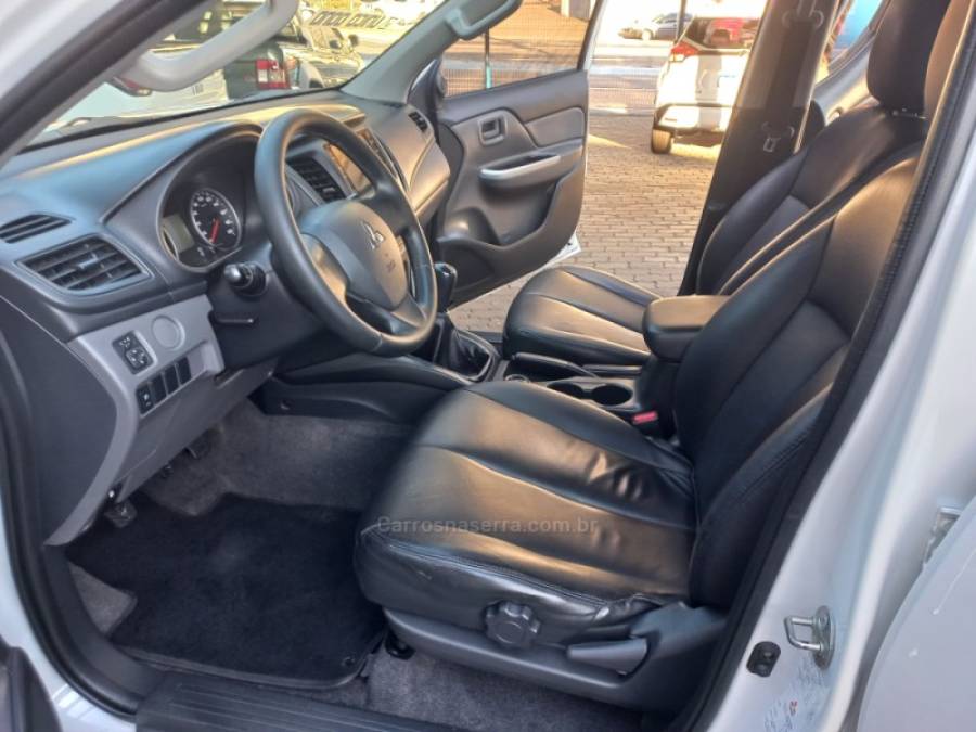 MITSUBISHI - L200 TRITON - 2018/2018 - Branca - R$ 125.000,00