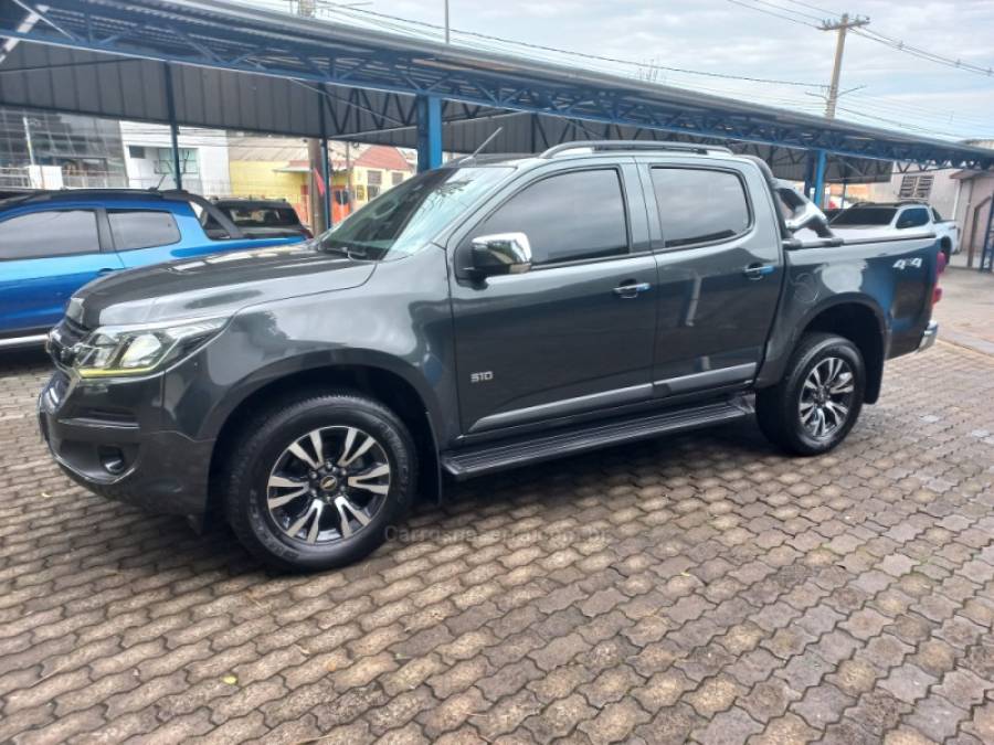 CHEVROLET - S10 - 2020/2020 - Cinza - R$ 145.990,00