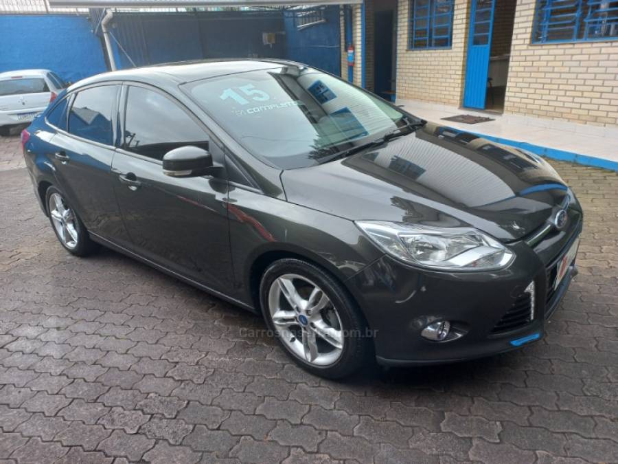 FORD - FOCUS - 2015/2015 - Cinza - R$ 55.900,00