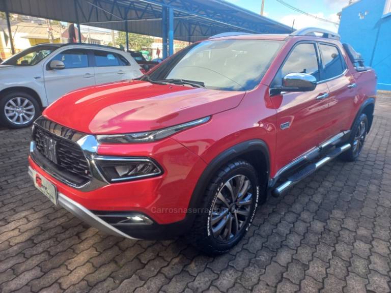 FIAT - TORO - 2022/2022 - Vermelha - R$ 139.900,00