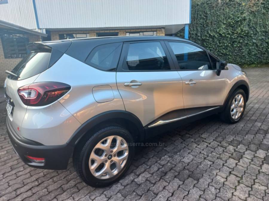 RENAULT - CAPTUR - 2018/2018 - Prata - R$ 71.500,00